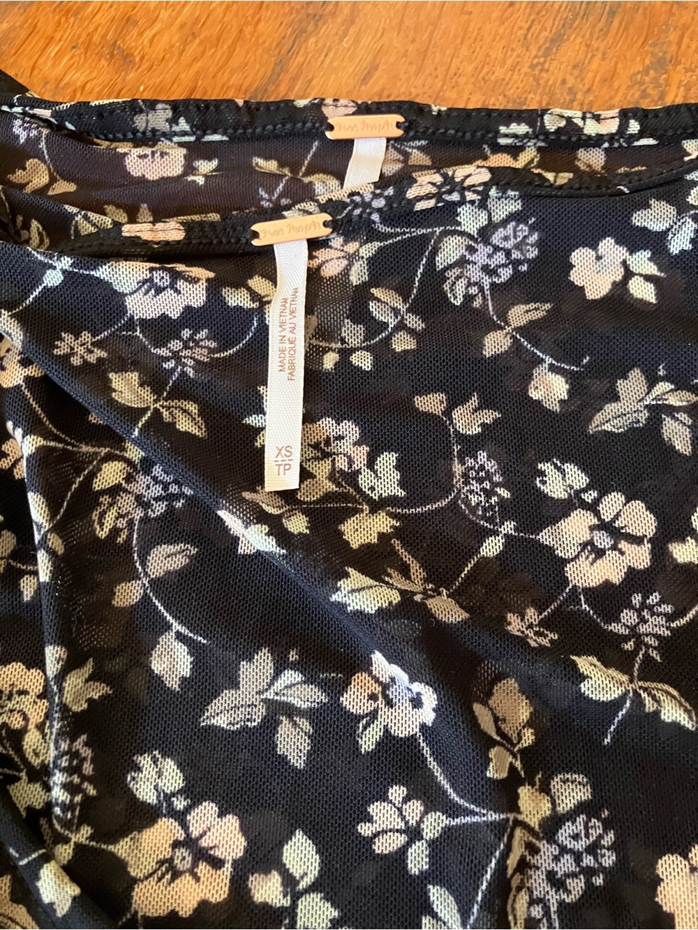 Free People sheer camisole and cardigan set - Picture 6 of 9